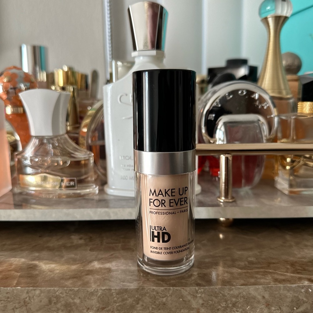 Make up Forever Foundation